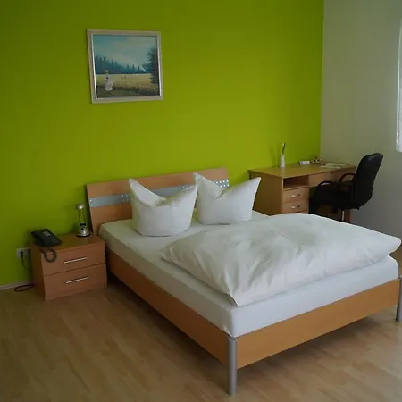 Reuterhof 2* Darmstadt