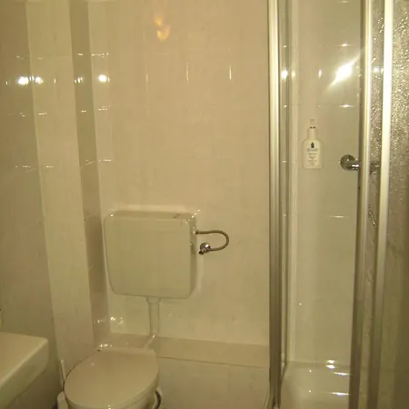 Hotel Reuterhof 2*